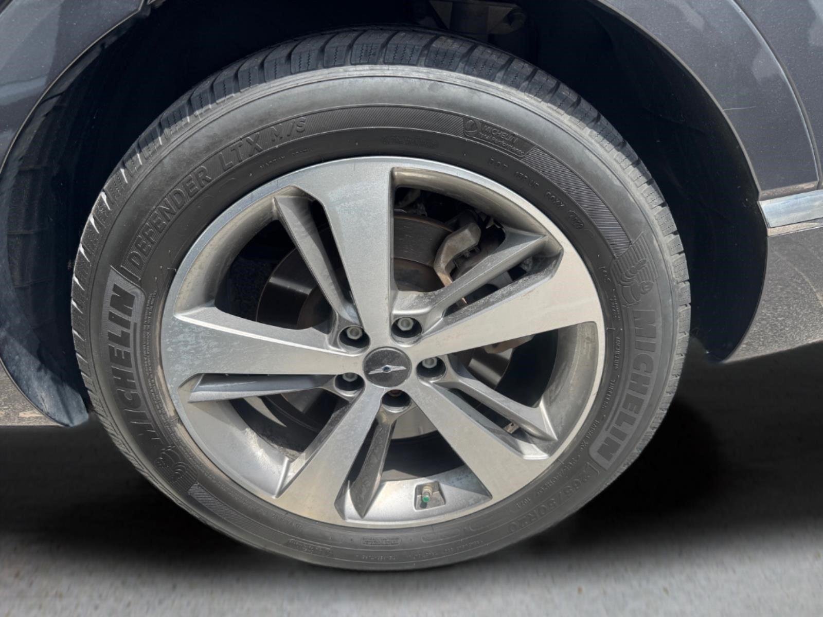 Used 2021 Himalayan Gray Genesis Advanced + image 7