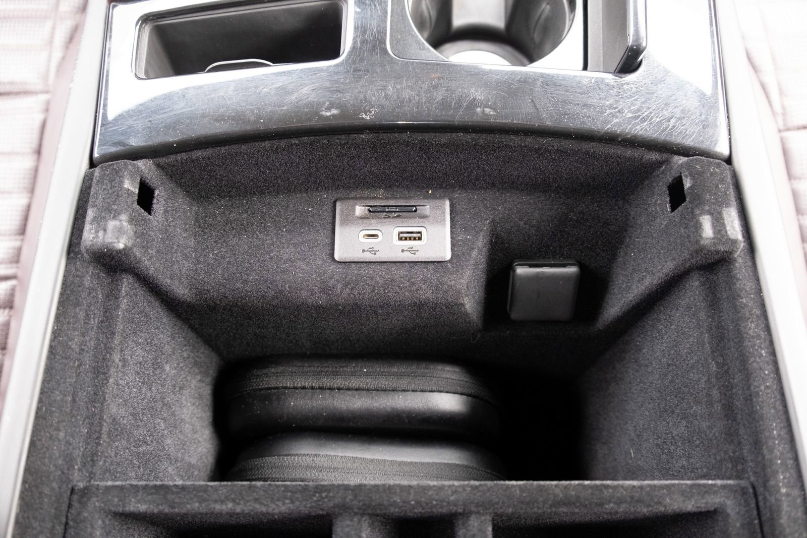 Used 2023 Galactic Gray Metallic Cadillac Sport Platinum image 10