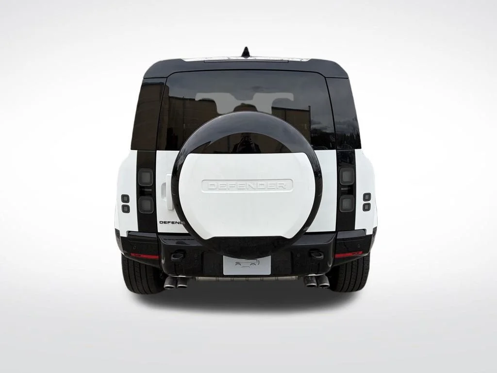 New 2026 Fuji White Land Rover V8 image 7