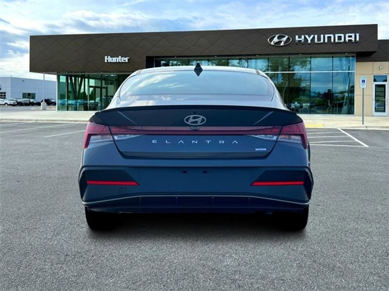 Certified Used 2025 Ecotronic Gray Hyundai SEL Sport image 6