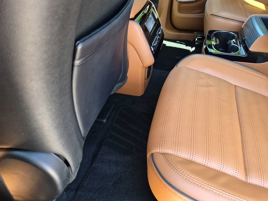 Used 2023  Lincoln Black Label image 36