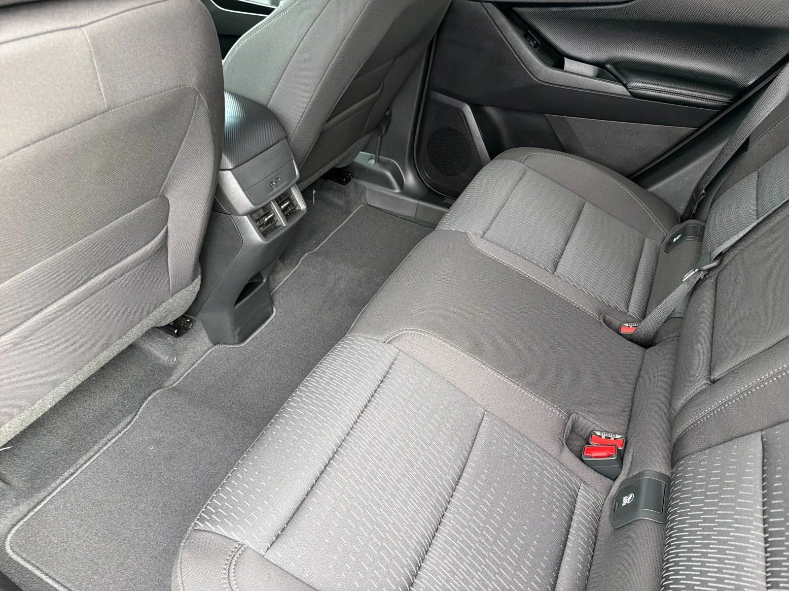 2027 Chevrolet Equinox LT - Photo 11