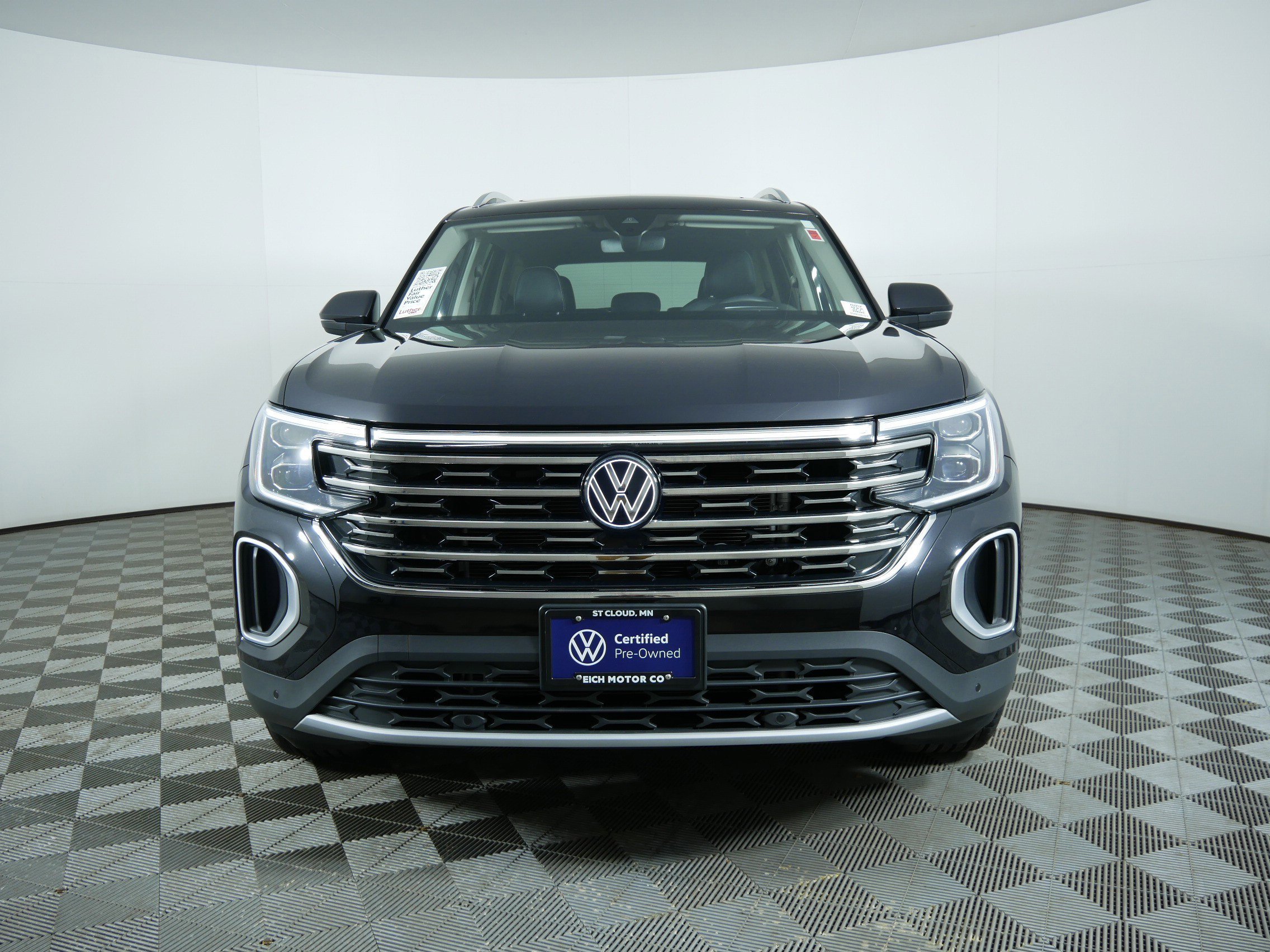 Used 2025 Volkswagen Atlas SEL with VIN 1V2BR2CA6SC514532 for sale in St. Cloud, Minnesota