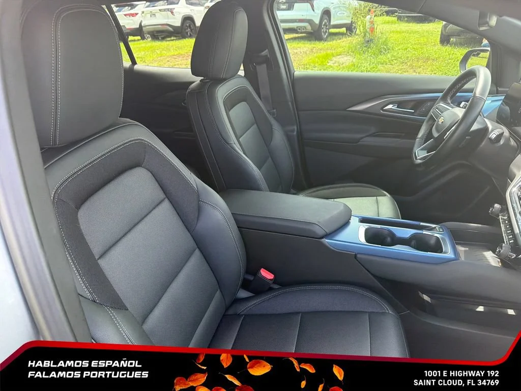 Used 2025 Sterling Gray Metallic Chevrolet LT image 37