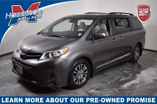 2018 Toyota Sienna XLE