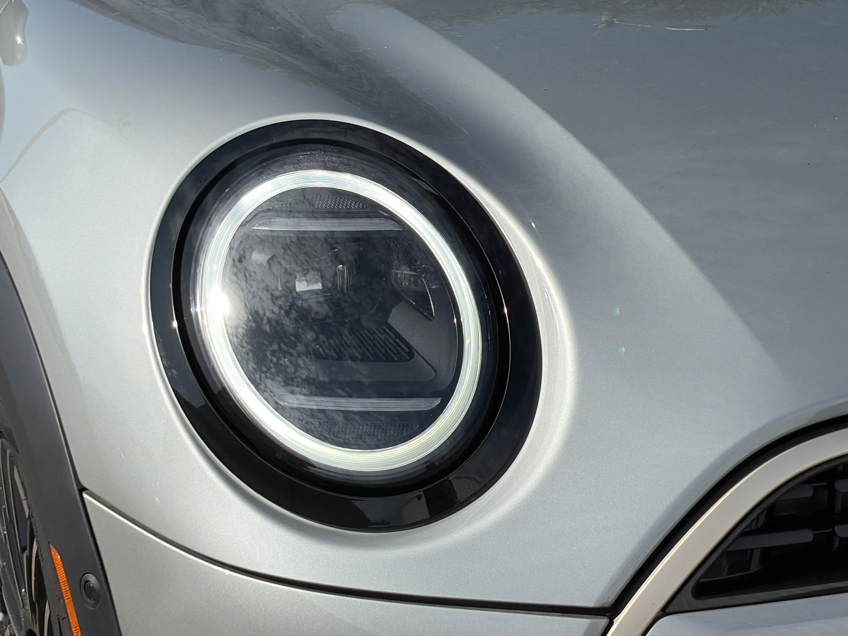 Used 2025 Silver MINI Cooper image 27