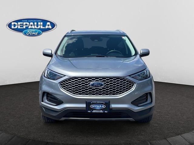 Used 2024 Silver Metallic Ford SEL image 10