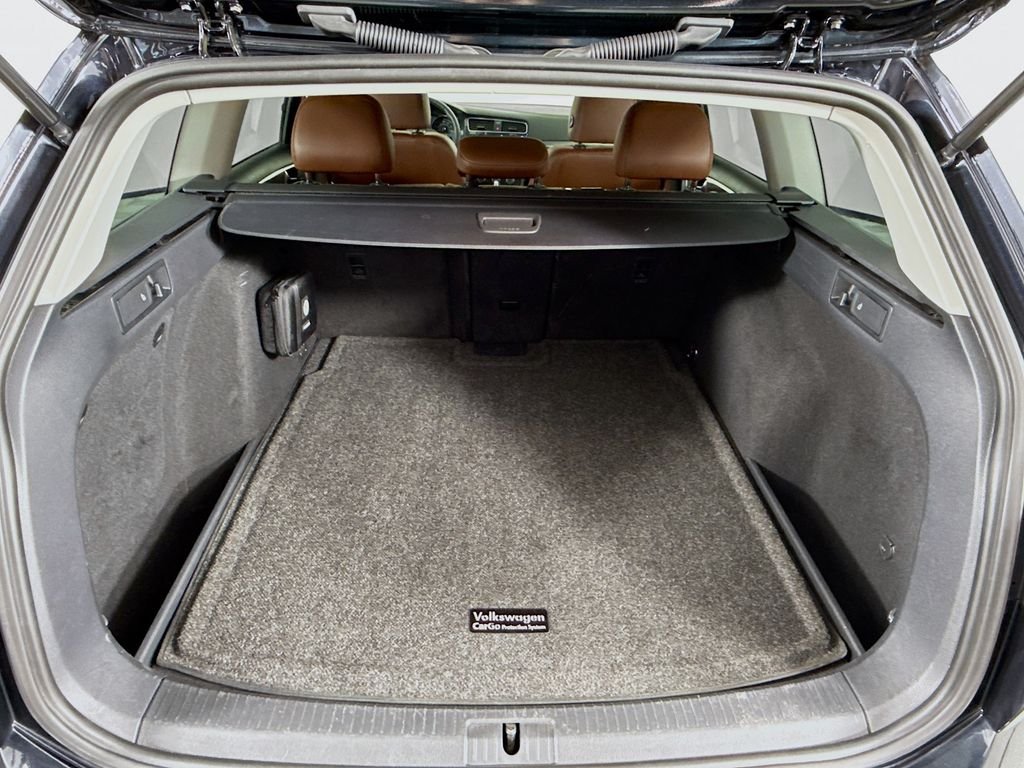 Used 2019 Black Volkswagen TSI S image 25