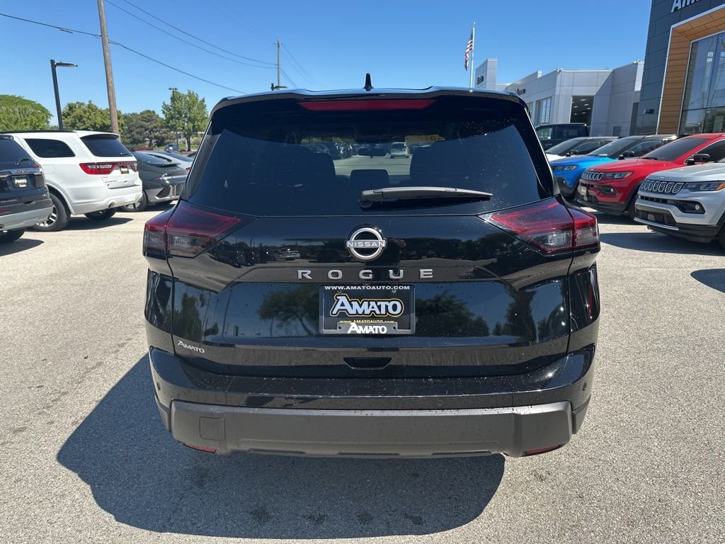 Used 2025 Black Nissan SV image 8