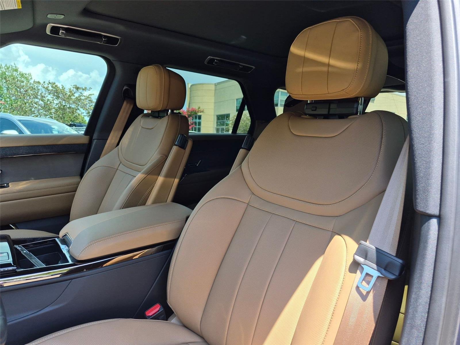 New 2026 Varesine Blue Metallic Land Rover SE image 14