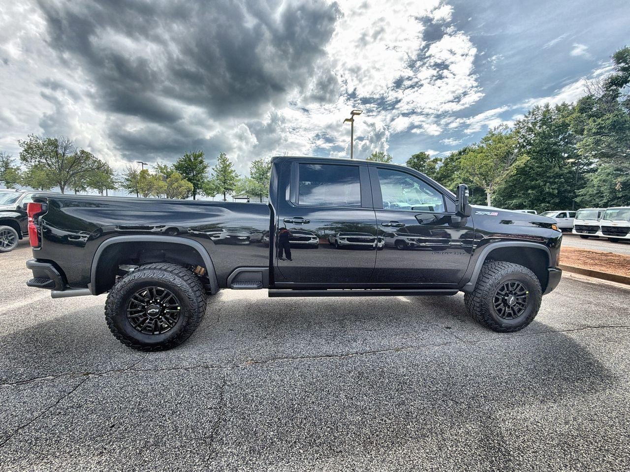 2026 Chevrolet Silverado 2500 HD ZR2 - Photo 9