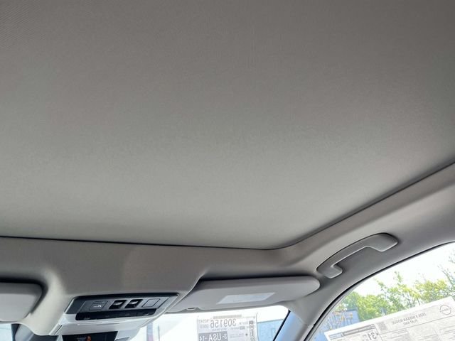 New 2026 Everest White Pearl TriCoat Nissan Platinum image 14
