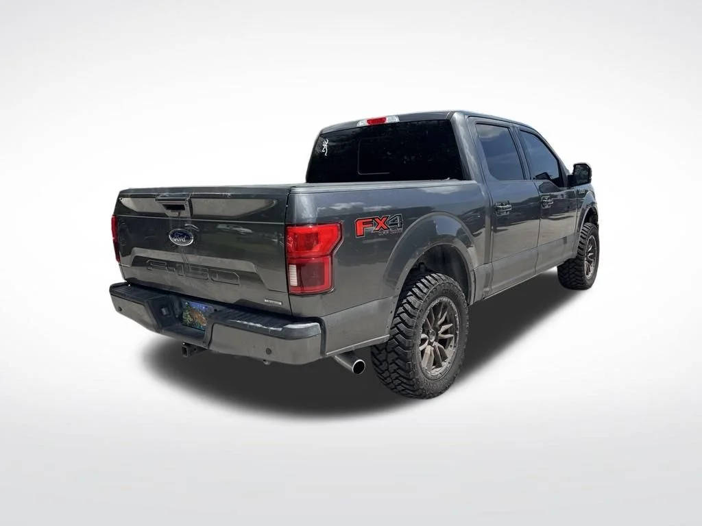 Used 2018 Gray Ford Lariat image 5