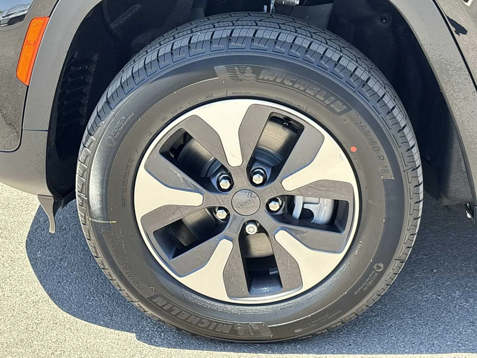 Used 2025 Diamond Black Crystal Pearlcoat Jeep  image 12