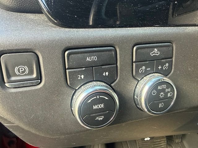 Used 2023 Red GMC Elevation image 12