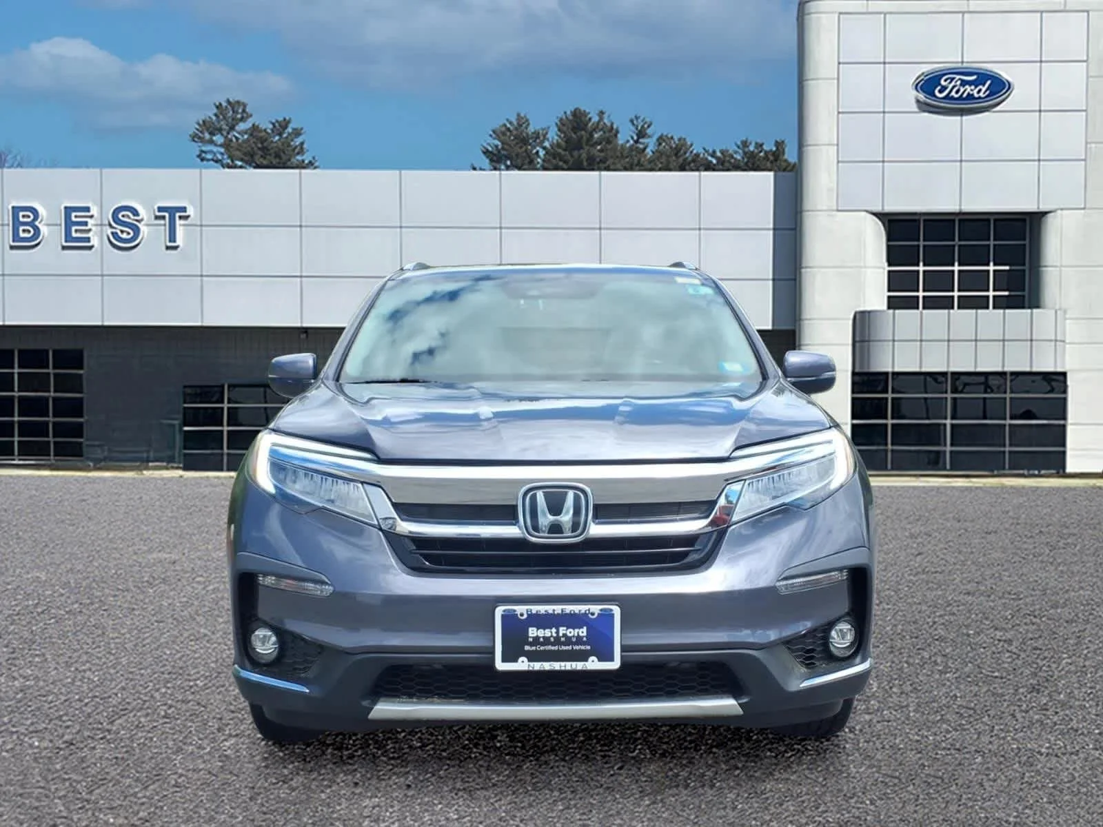 Used 2022 Modern Steel Metallic Honda Touring 8-Passenger image 10