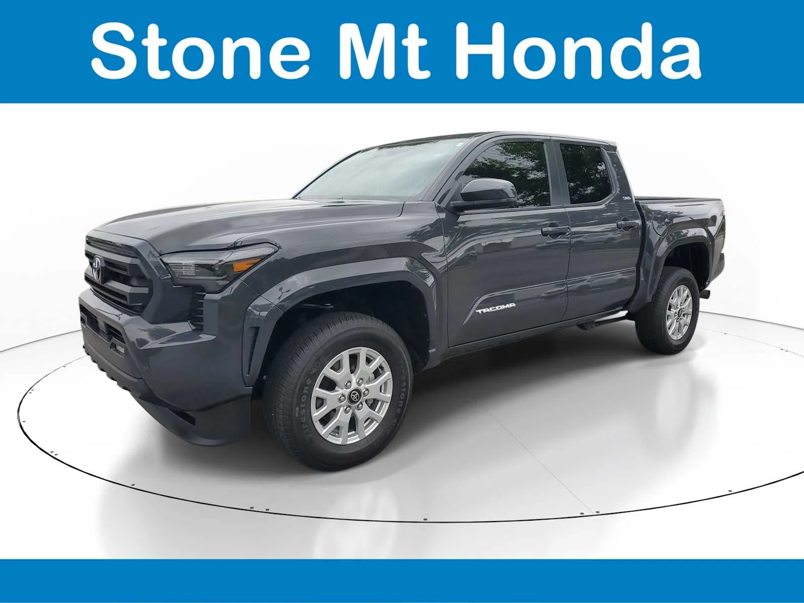 Used 2025 Underground Toyota SR5 image 3