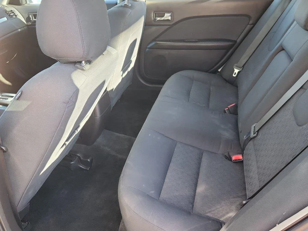 Used 2012 Steel Blue Metallic Ford SE image 11