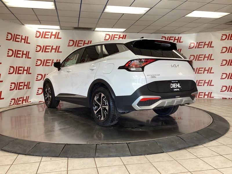 Used 2024 White Kia EX image 5