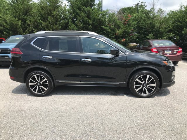 Used 2019 Magnetic Black Pearl Nissan SL image 7