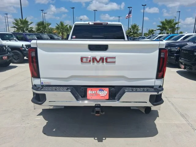 Used 2025 White GMC SLE image 6