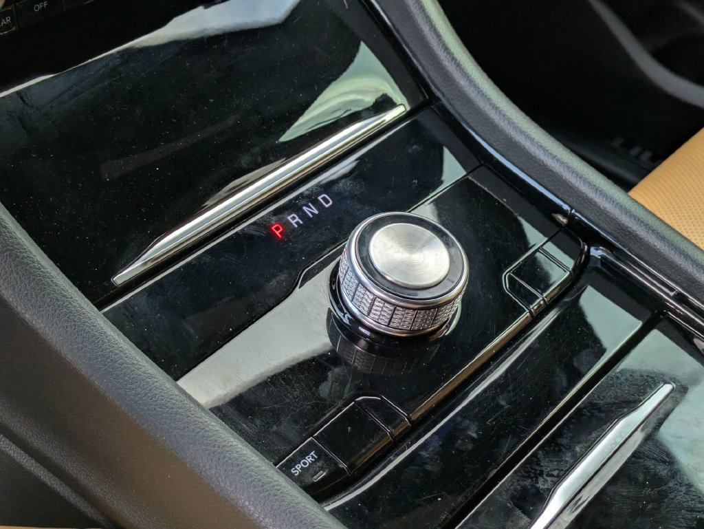 Used 2022 Gray Jeep Summit image 17