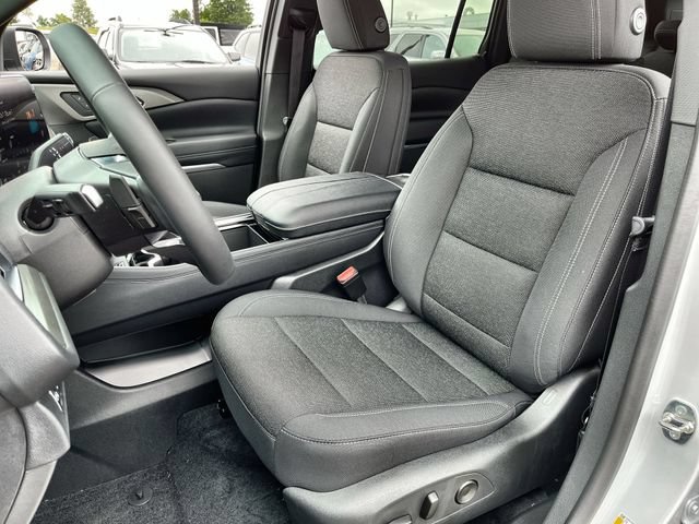 2026 Chevrolet Traverse LT White at Spitzer Autoworld Chevy Buick GMC Cadillac
