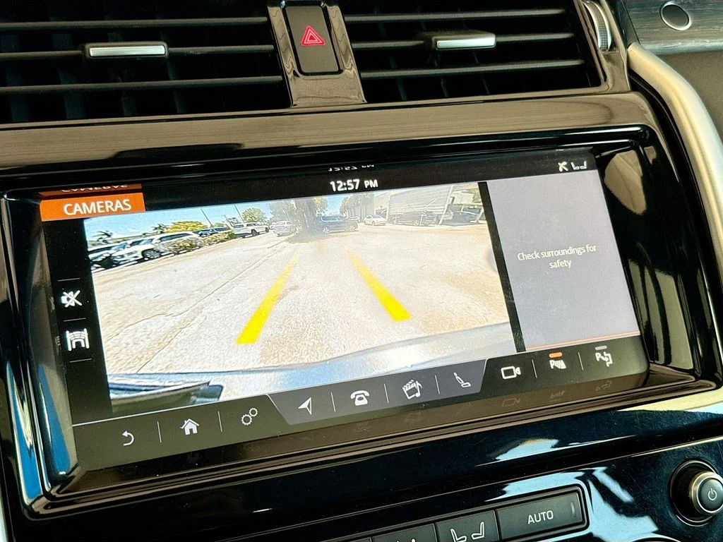 Used 2019 Gray Land Rover HSE image 14