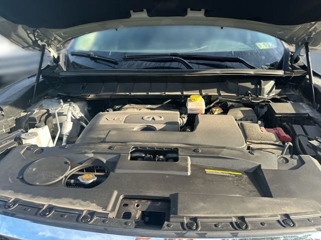 Used 2023 Silver INFINITI LUXE image 29