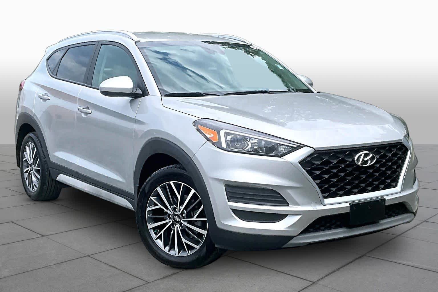 Used 2020 Stellar Silver Hyundai SEL image 3