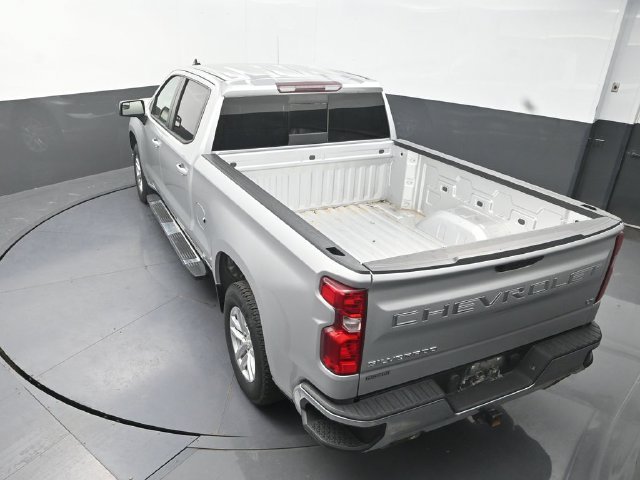 Used 2020 Silver Chevrolet LT image 27