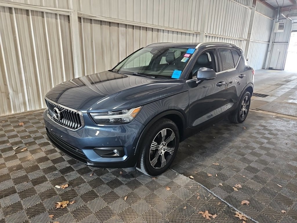 Used 2020 Blue Volvo T5 Inscription image 14