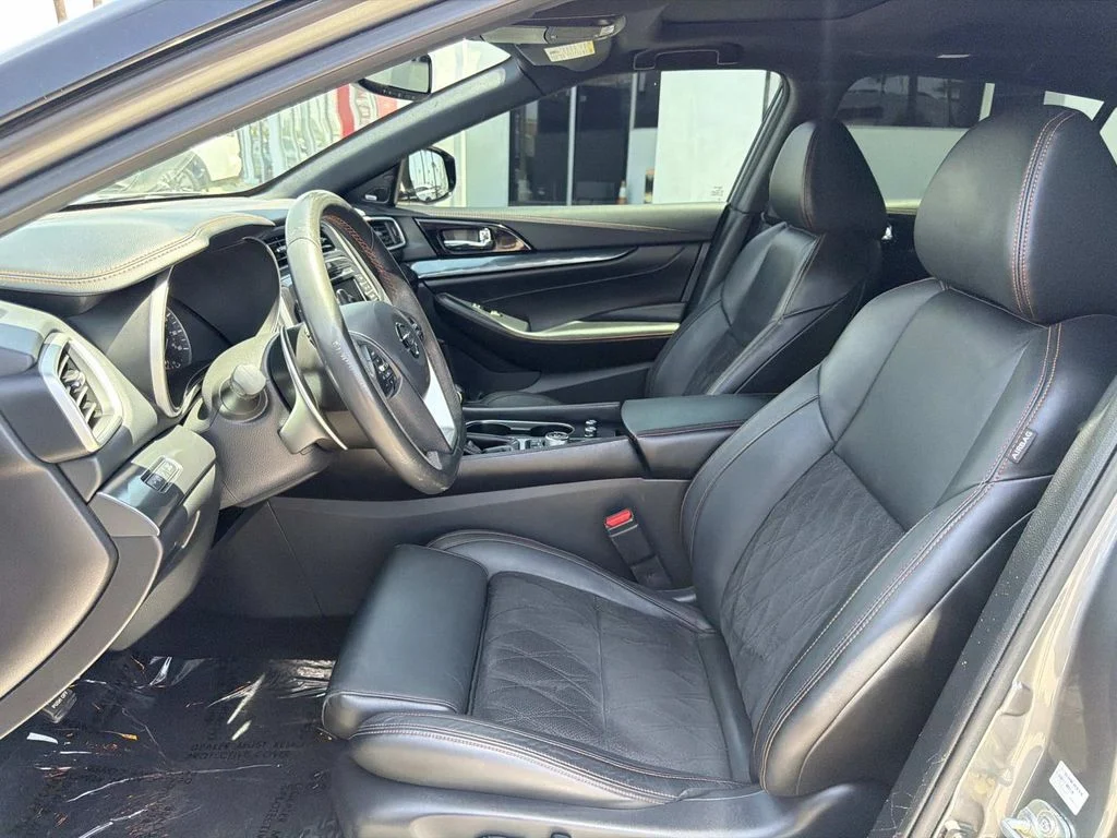 Certified Used 2020 GUN METALLIC Nissan SR image 23