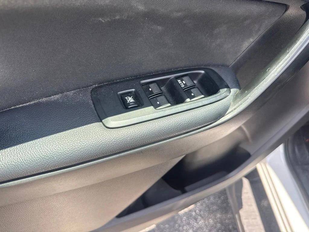 Used 2019 White Ford XLT image 13