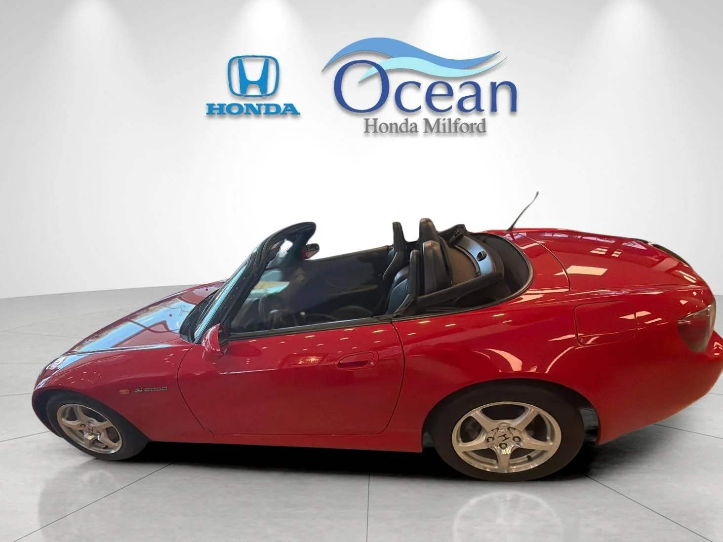 Used 2000 New Formula Red Honda Base image 4