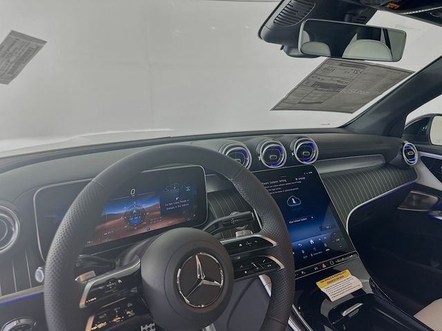 New 2026 Polar White Mercedes-Benz GLC 300 image 9