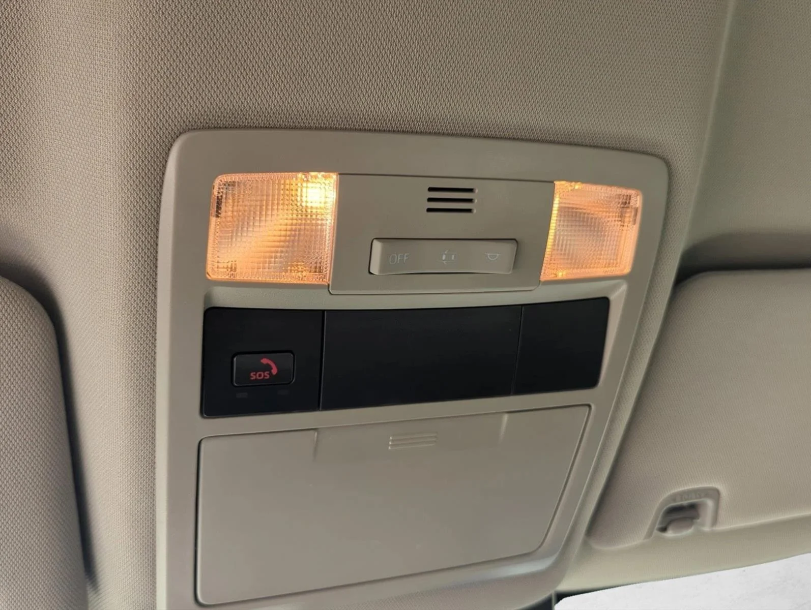 Used 2023 Blue Crush Metallic Toyota SR5 image 24