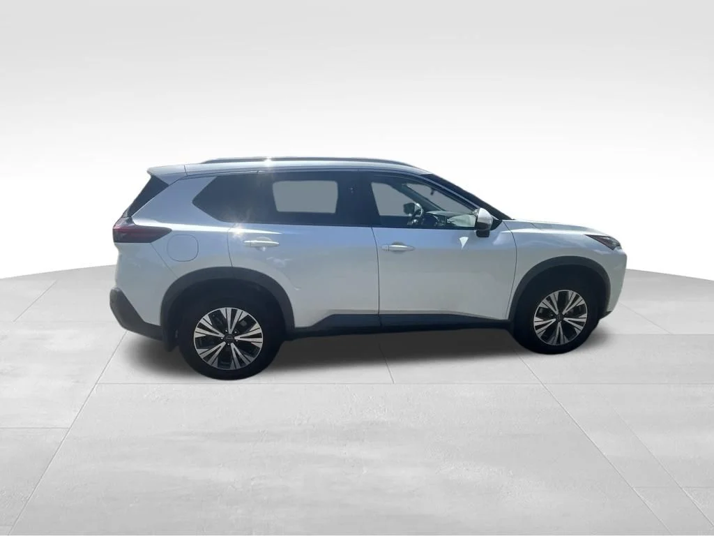 Used 2023 White Nissan SV image 39