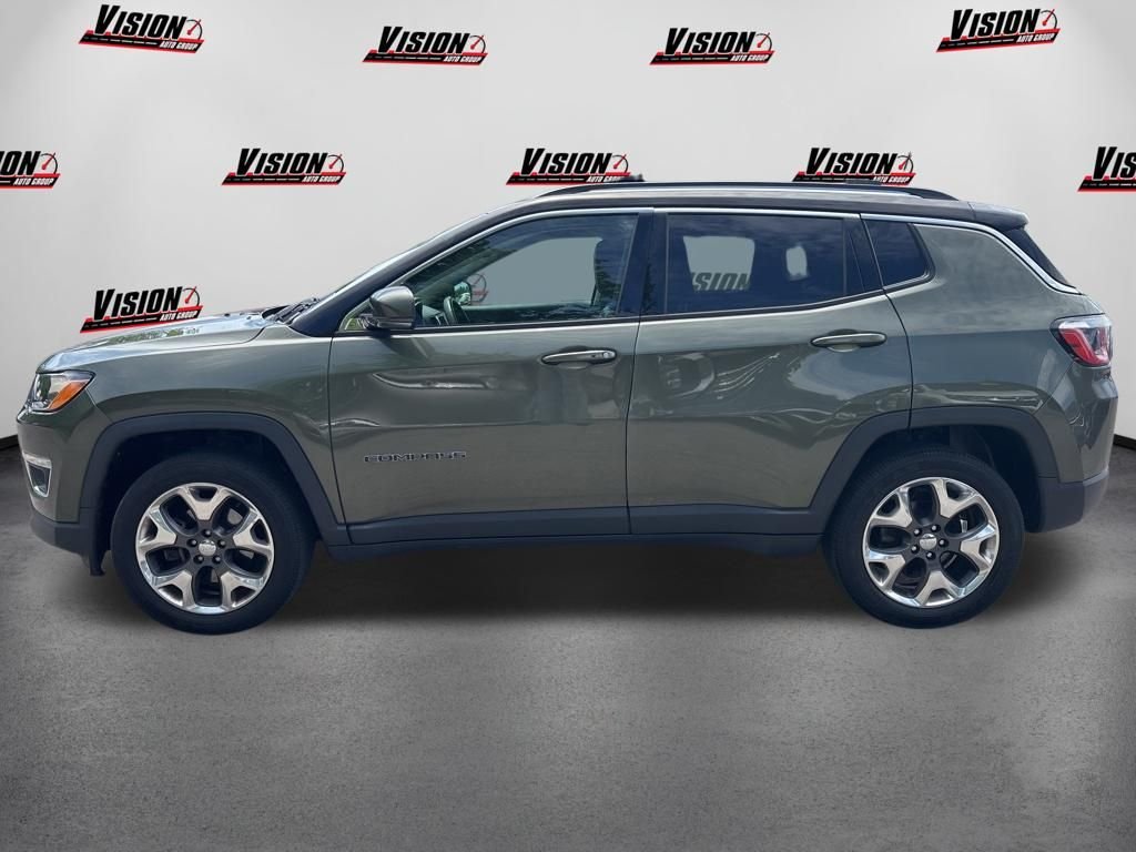 Used 2017 Green Jeep Limited image 9