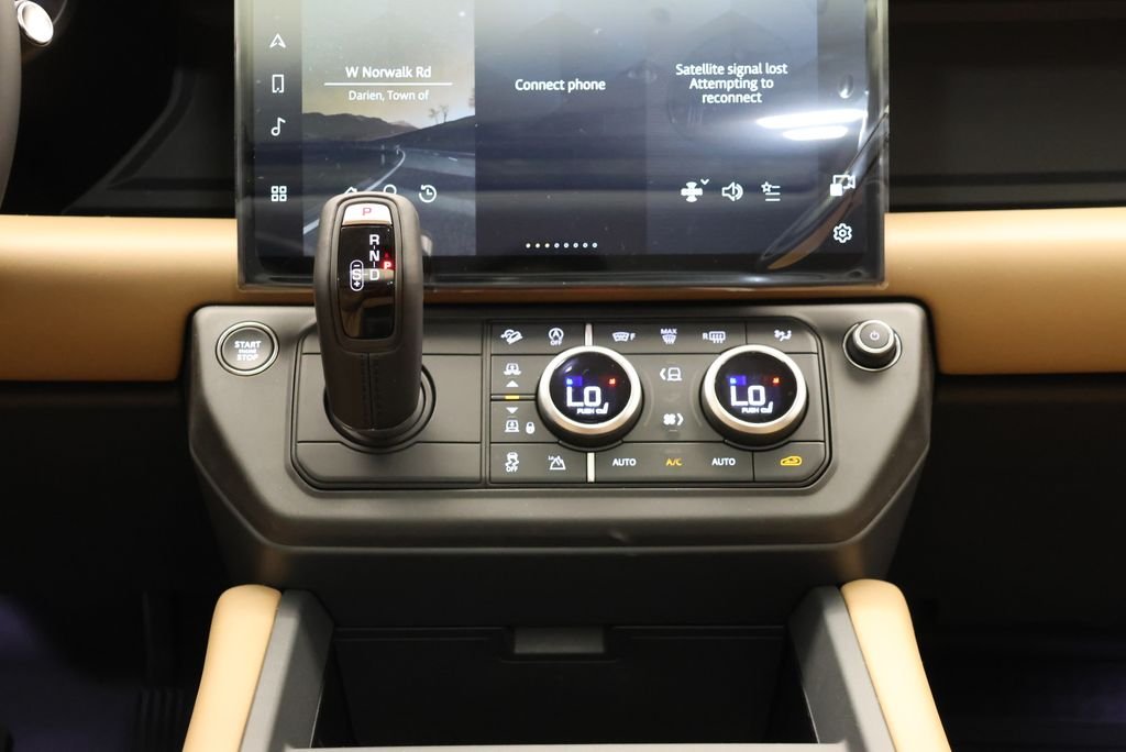 New 2026 Santorini Black Land Rover S image 24