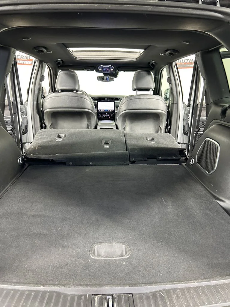 Used 2024 Silver Jeep 4xe image 22