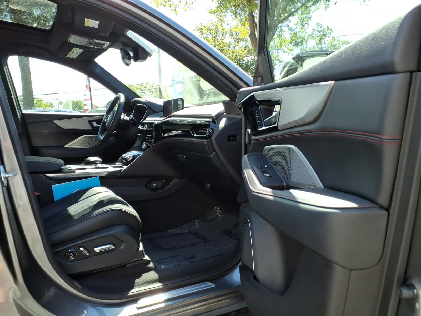 Used 2023 Liquid Carbon Metallic Acura SH-AWD with A-Spec Package image 11