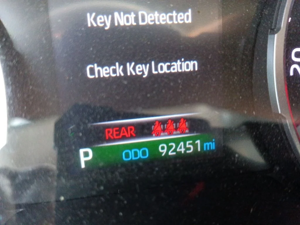 Used 2021 Silver Toyota XLE Premium image 10