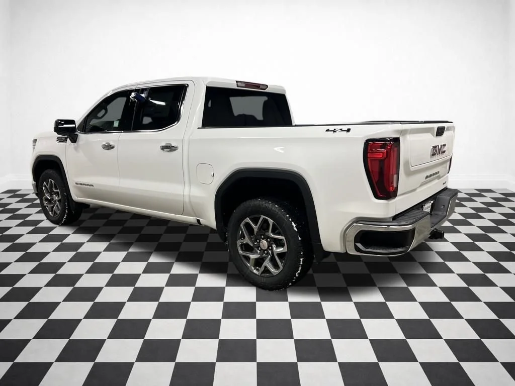 2026 GMC Sierra 1500 SLT - Photo 6
