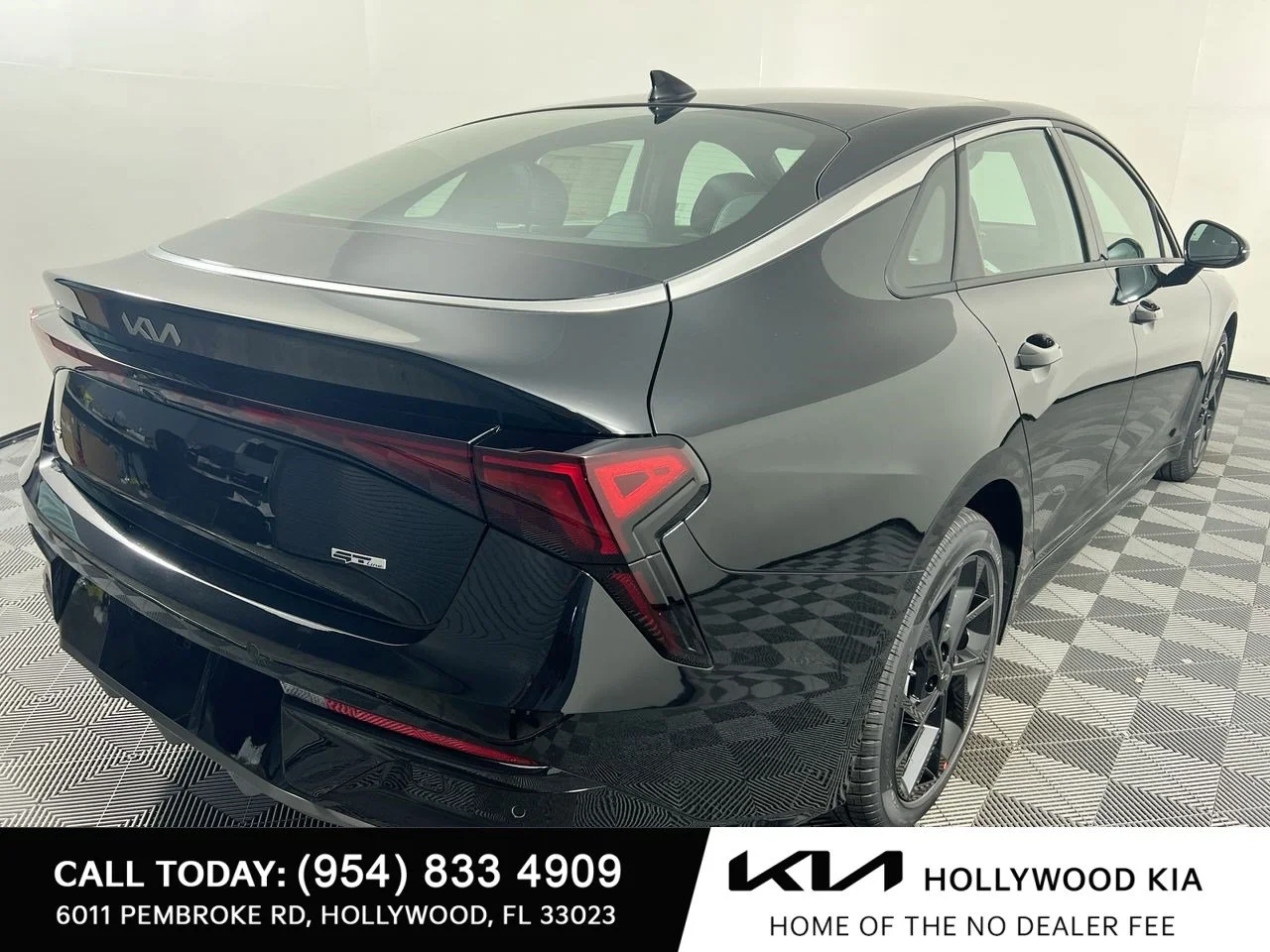 New 2026 Aurora Black Pearl Kia GT-Line FWD image 8