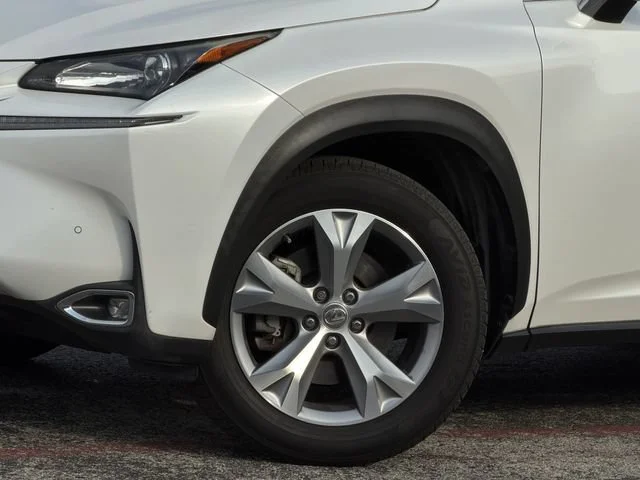 2017 Lexus NX 200t - Photo 10