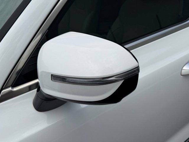 Used 2020 White Kia SX image 29