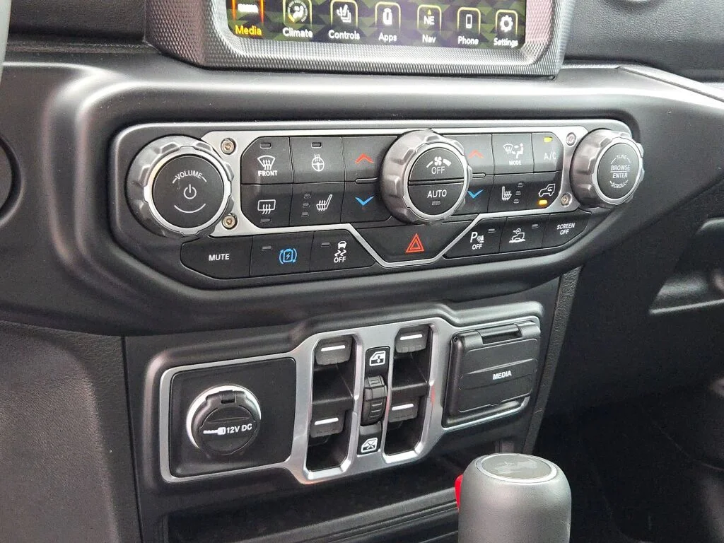 Used 2023 Black Jeep Sahara 4xe image 28