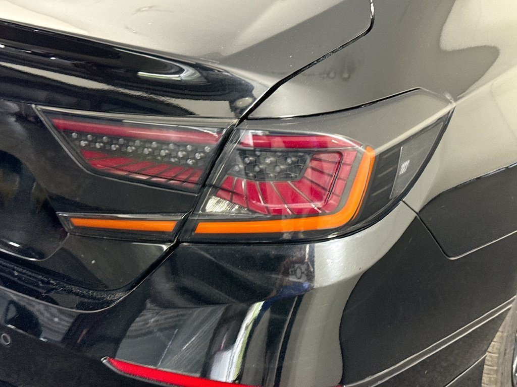 Used 2021 Crystal Black Pearl Honda Touring image 30