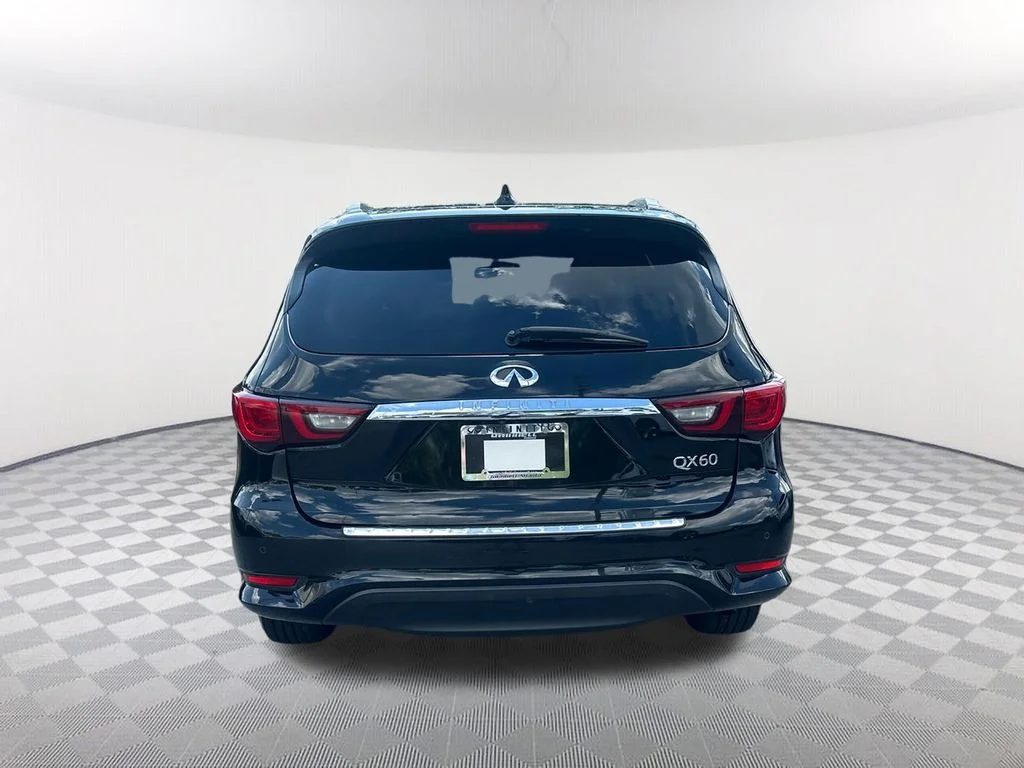 Used 2020 Black INFINITI LUXE image 6